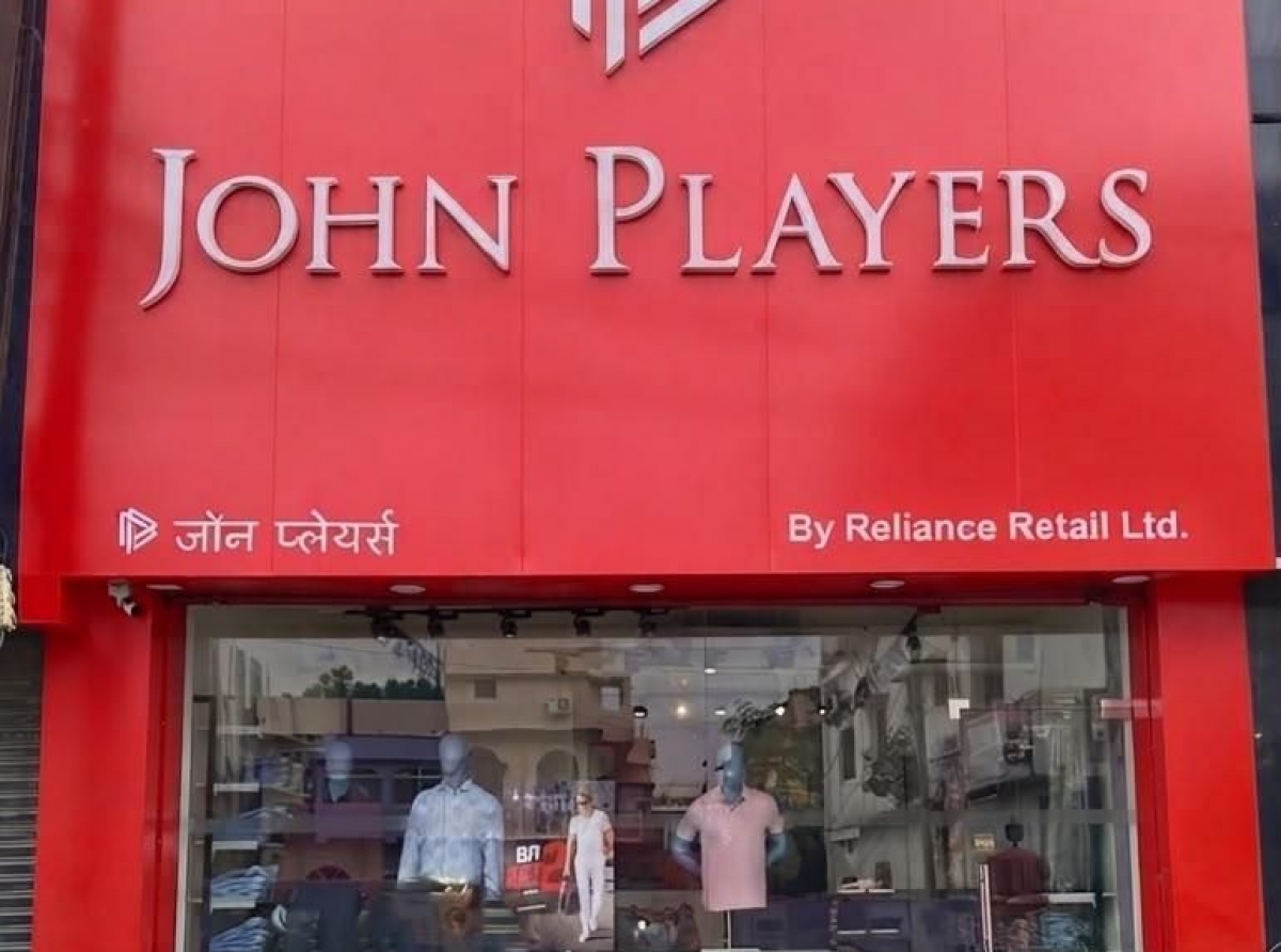 John Players accelerates semi-urban penetration with two new stores in emerging markets